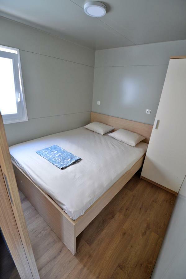 Mobile Home Cvita Betina  Buitenkant foto